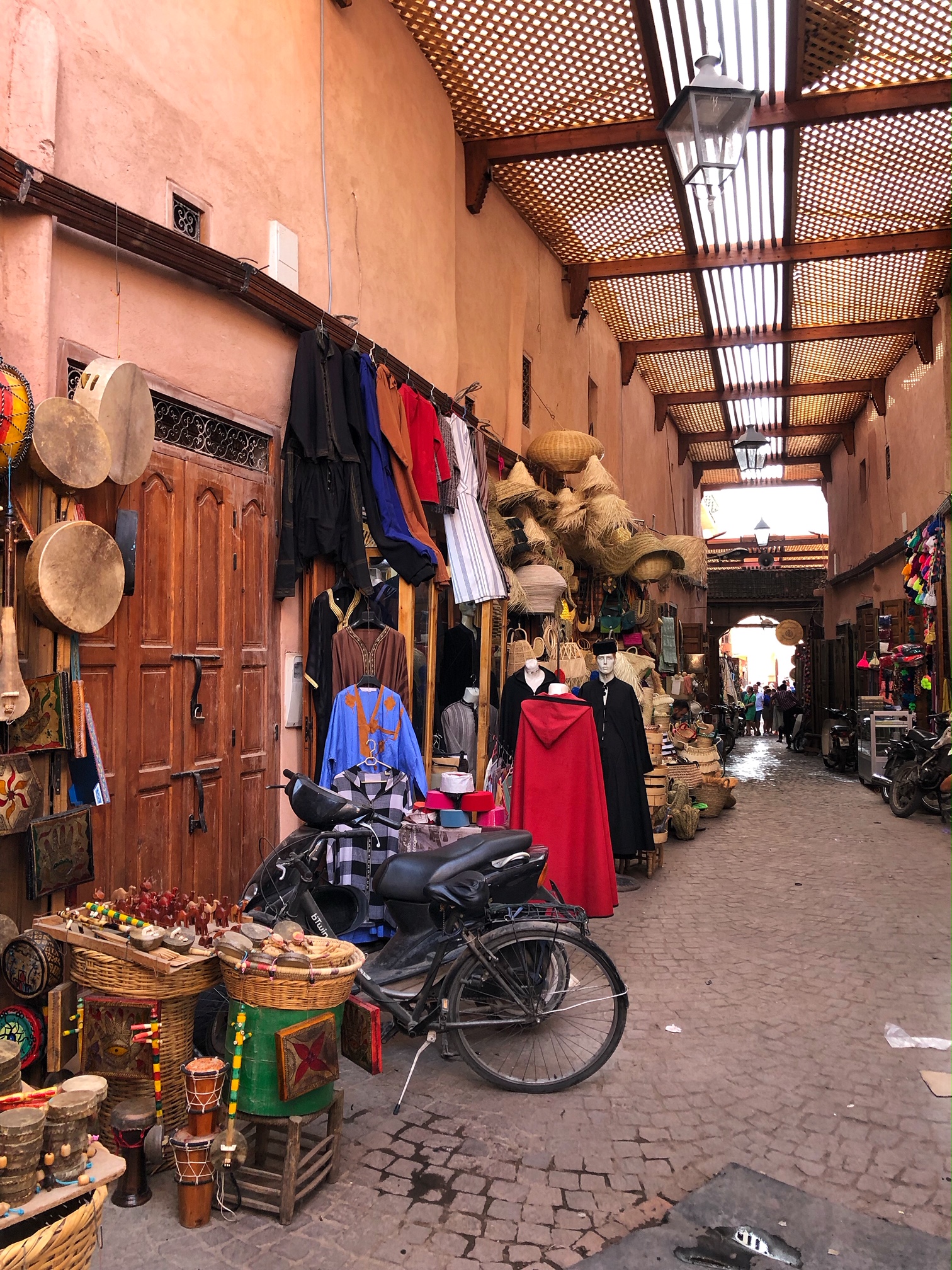 marrakech souk, morocco, the-alyst.com