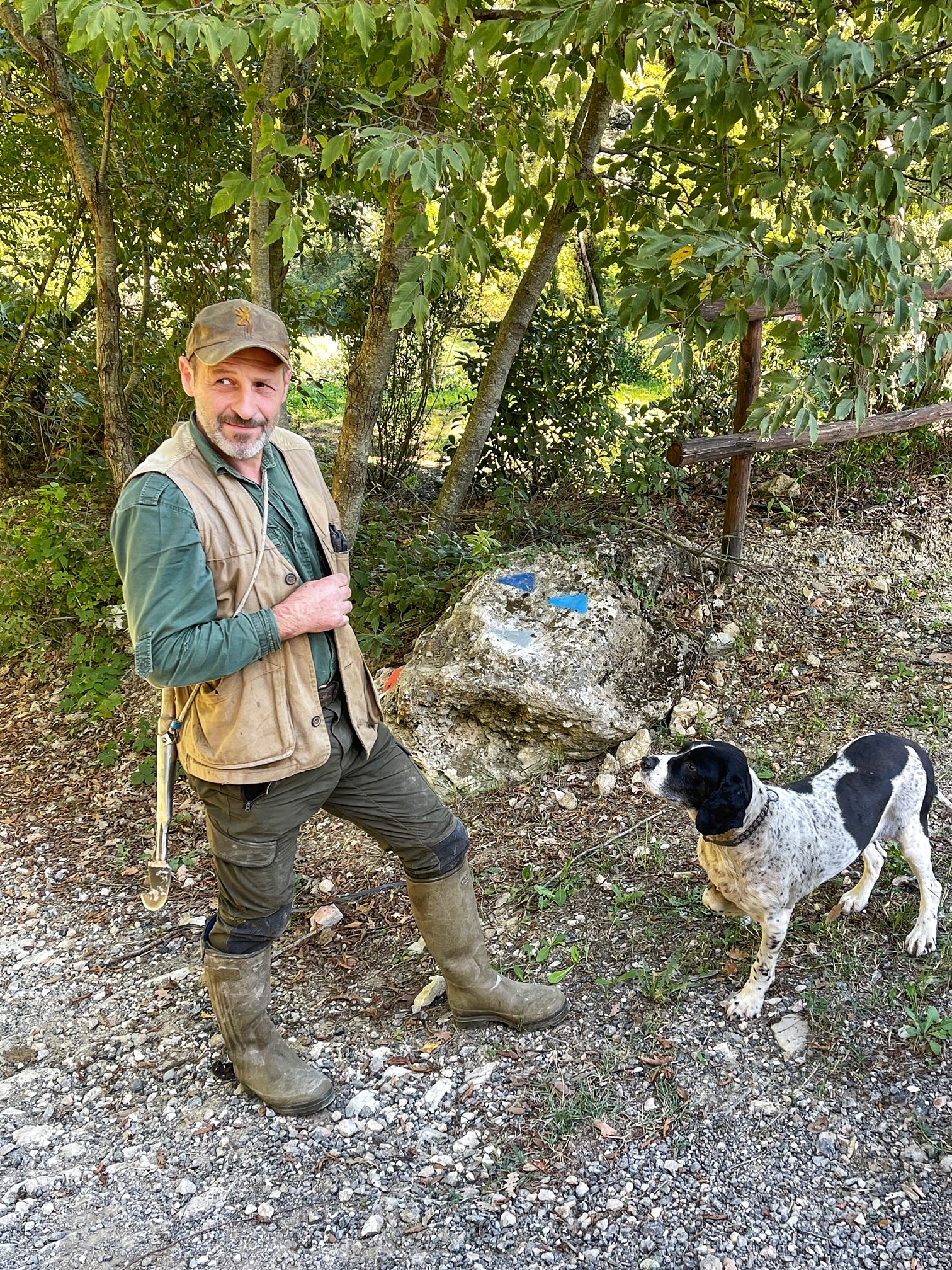 truffle hunting in tuscany, the-alyst.com